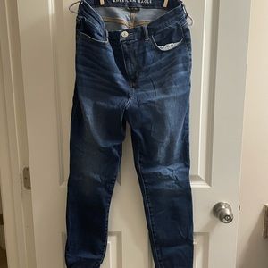 Curvy Hi-Rise Jeggings from American Eagle